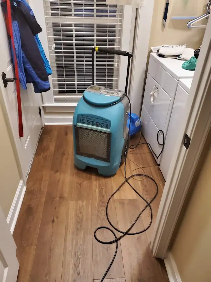 Commercial dehumidifier deployed for Crawl Space Restoration in River Rouge